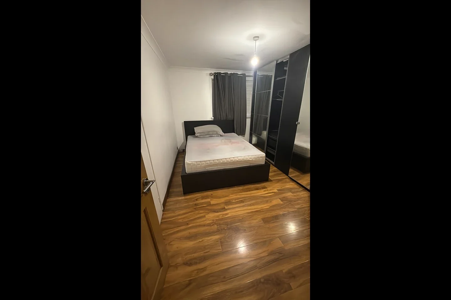 Flat Maryside in Slough
