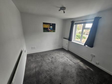 Flat Central Road in North West Leicestershire