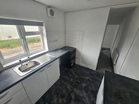 Flat Central Road in North West Leicestershire