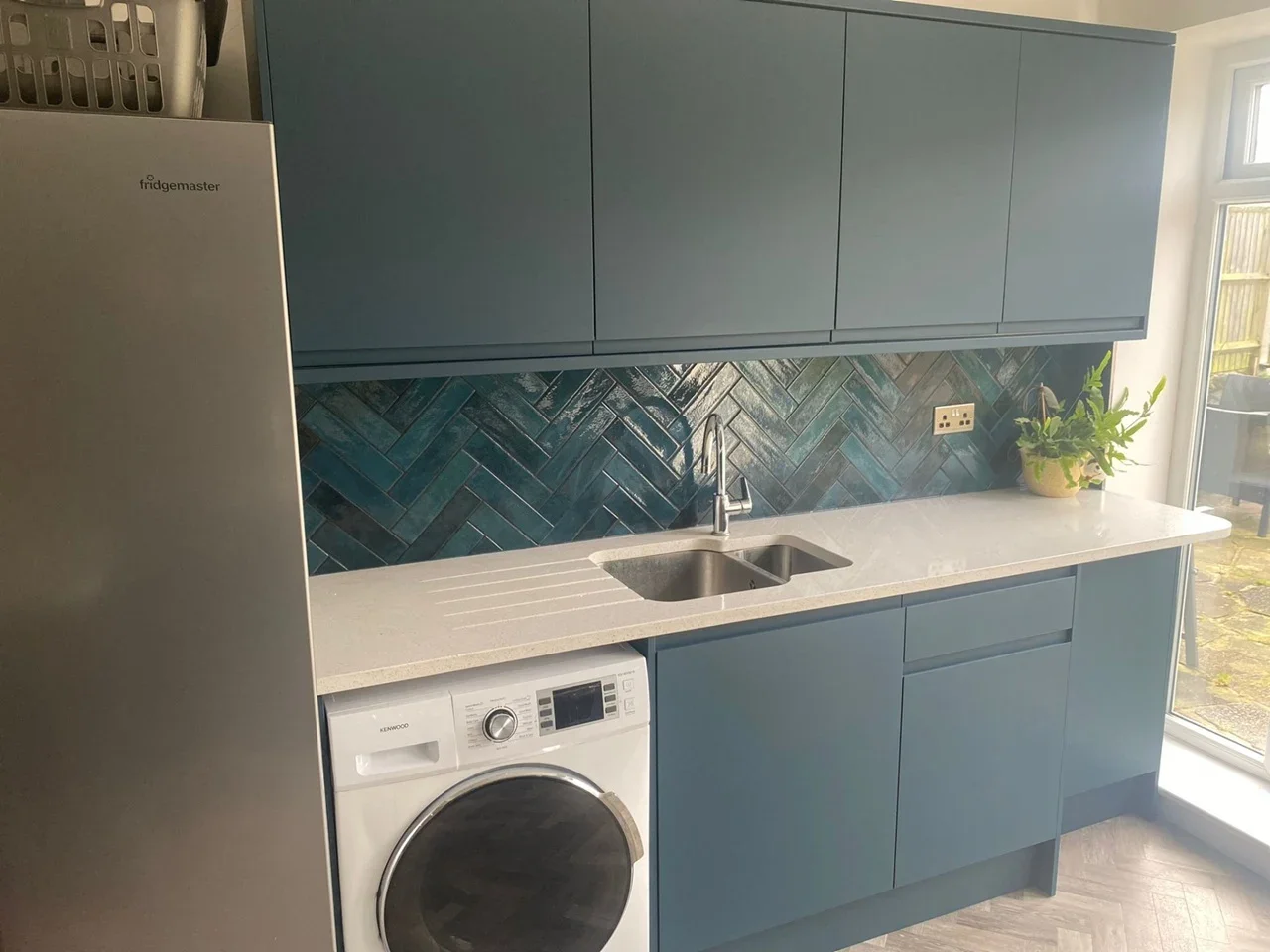 Room Tudor Close in Greater London