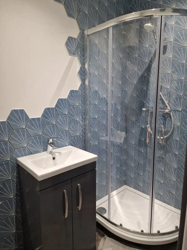 Room Tudor Close in Greater London