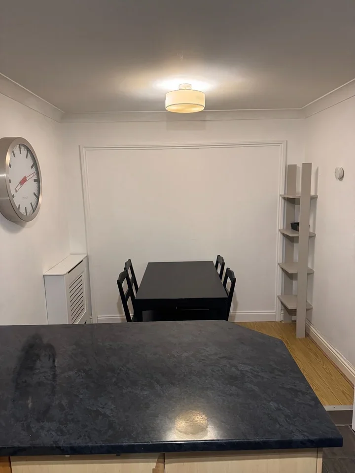 Room Lee High Road in Greater London
