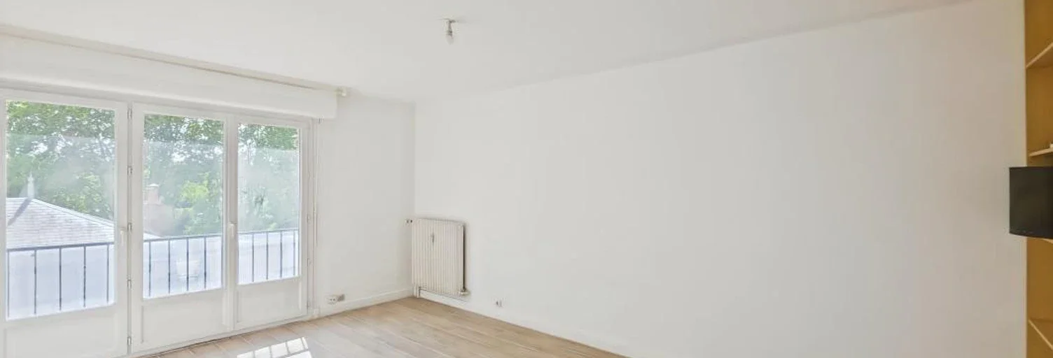 Flat Quai Saint-Laurent in Orléans