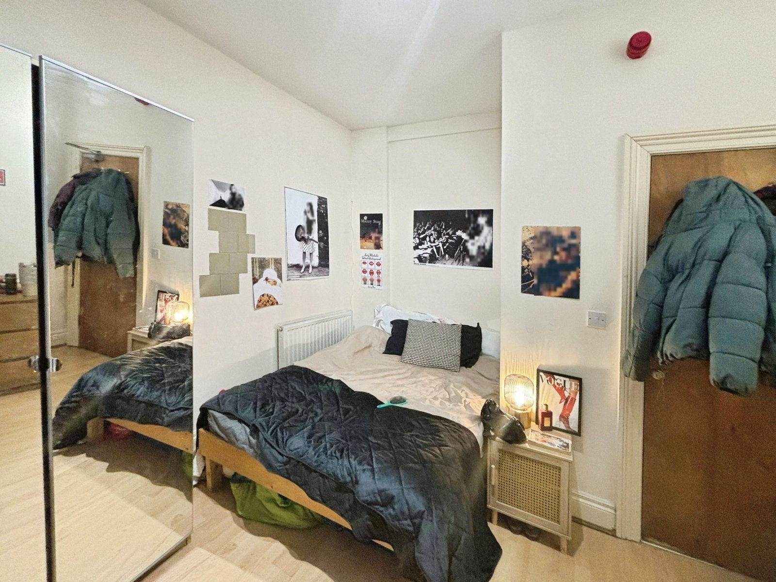 Room Birchfields Road in Manchester