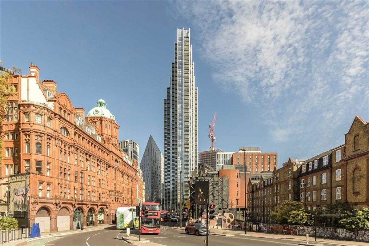 Flat City Road in Greater London