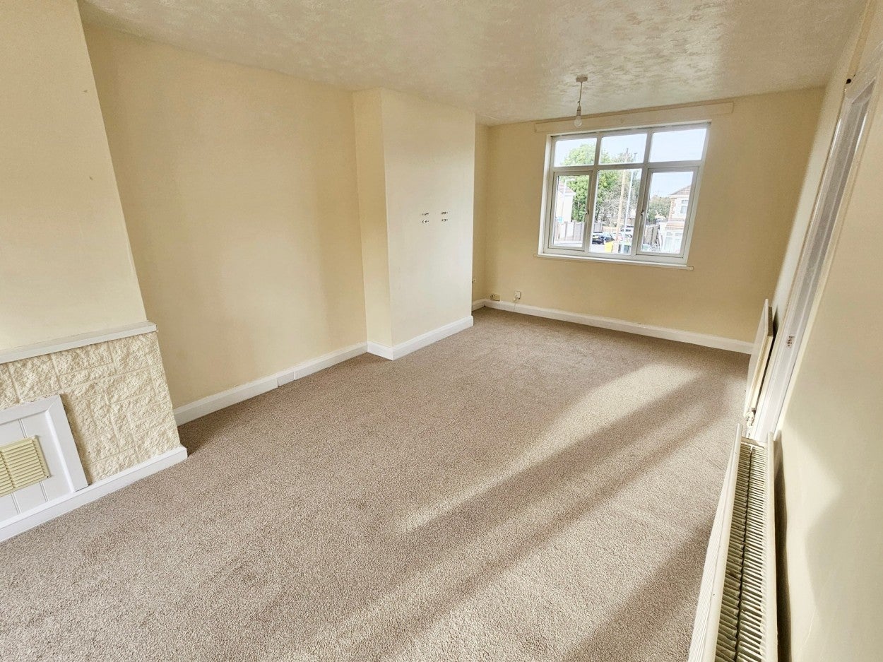 House Throne Crescent in Sandwell