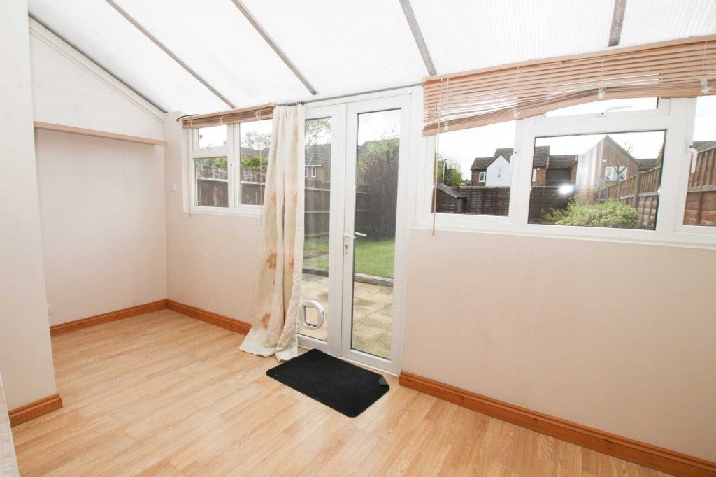 Flat Ellen Close in Dacorum