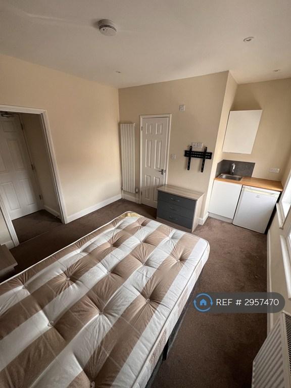 Room Bruce Street in Northampton
