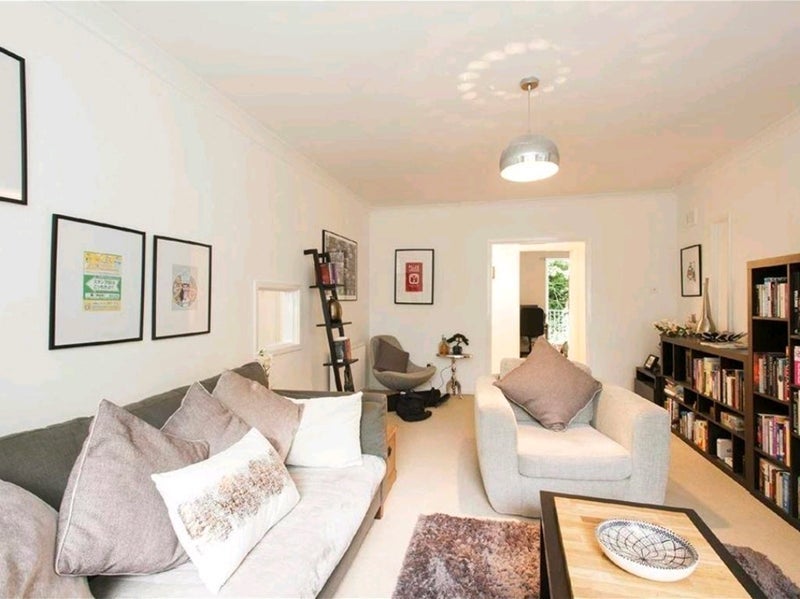 Room Merrivale Court in Nottingham