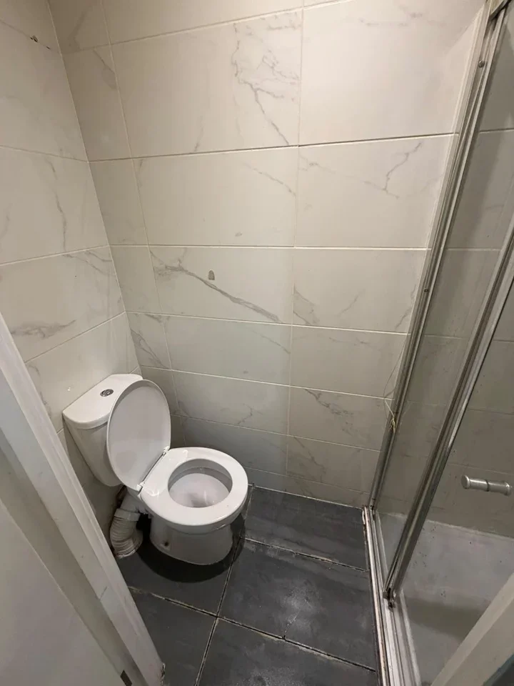 Room North Circular Road in Greater London