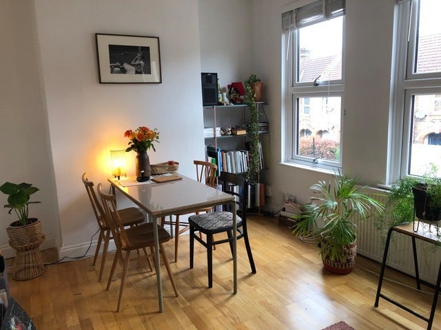 Room Wetherden Street in Greater London