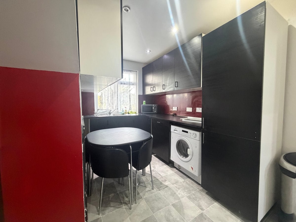 Flat Hindes Road in London