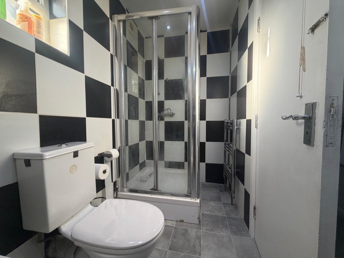 Flat Hindes Road in London