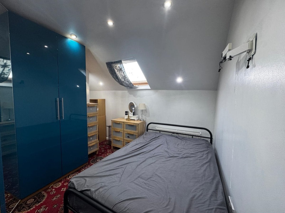 Flat Hindes Road in London