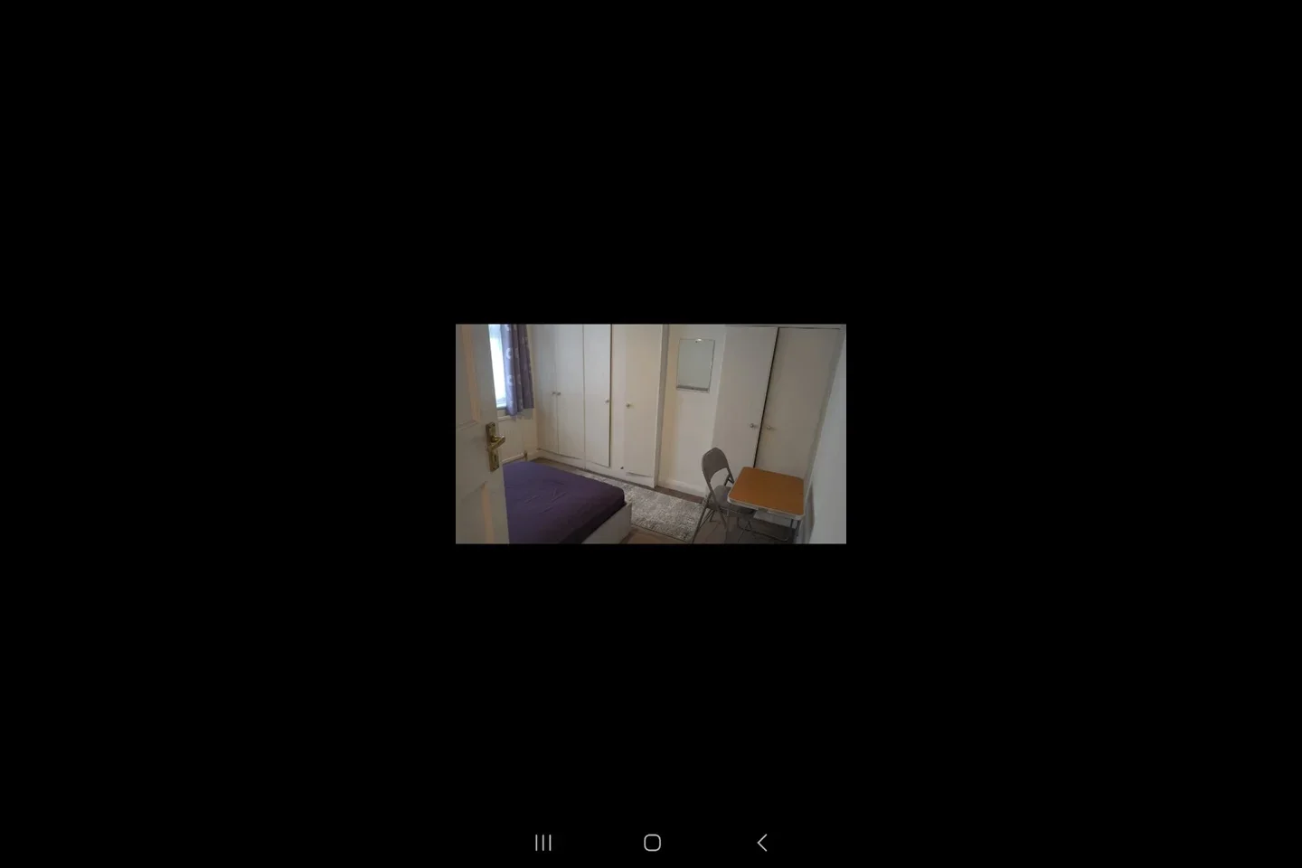 Room Field End Road in London