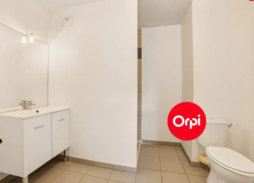 Flat Rue Laborde in Bron