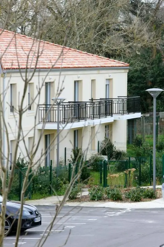 Appartement Rue de la Relle-Sud à Fargues-Saint-Hilaire