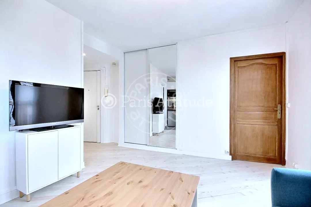 Appartement Rue Jouffroy d'Abbans à Paris