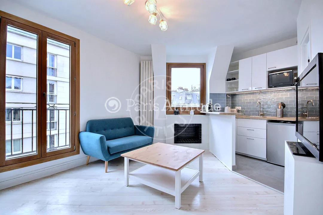 Appartement Rue Jouffroy d'Abbans à Paris