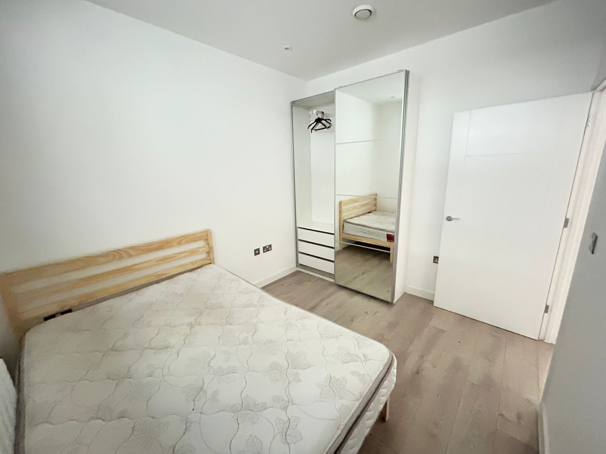 Flat Edinburgh Way in Harlow