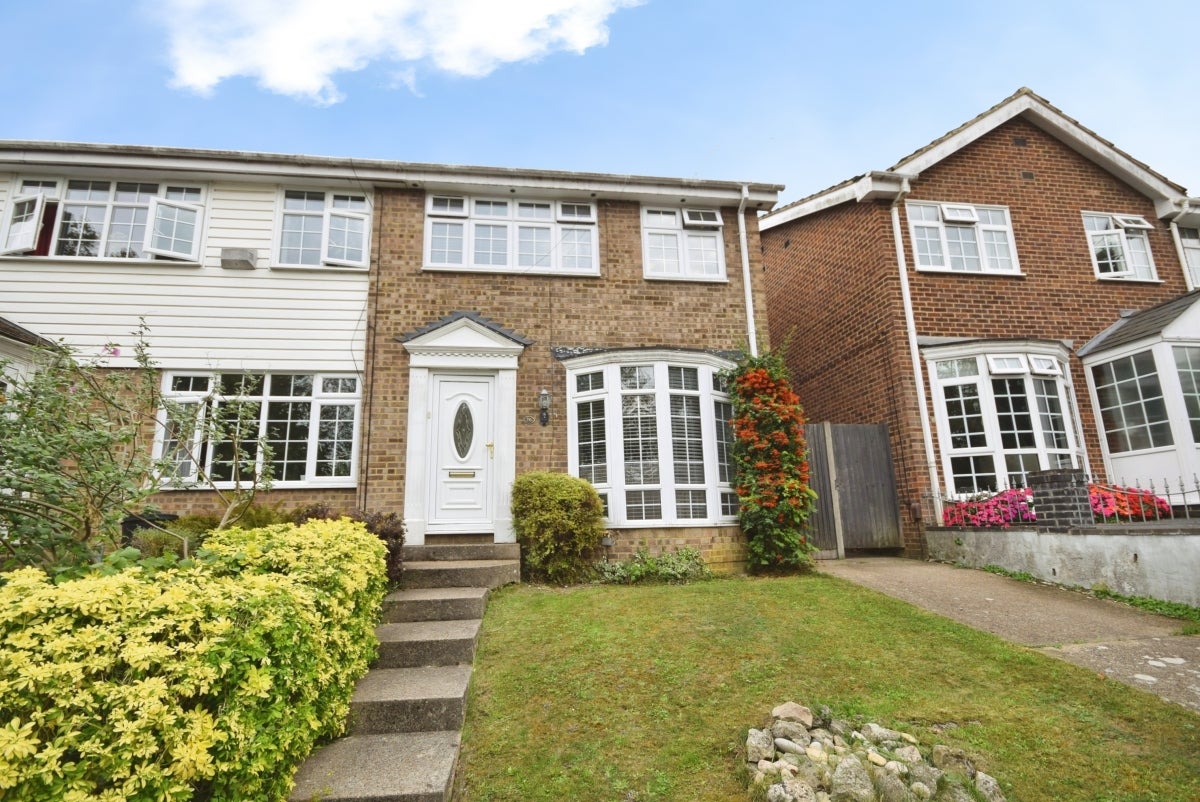 House Hook Close in Chatham
