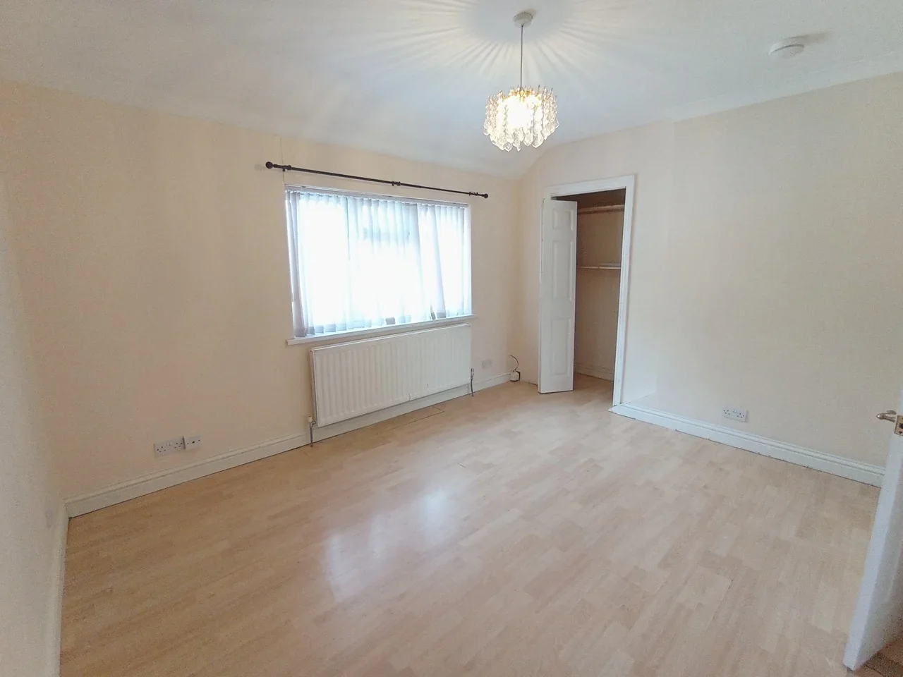 Flat Brimsdown Avenue in Greater London