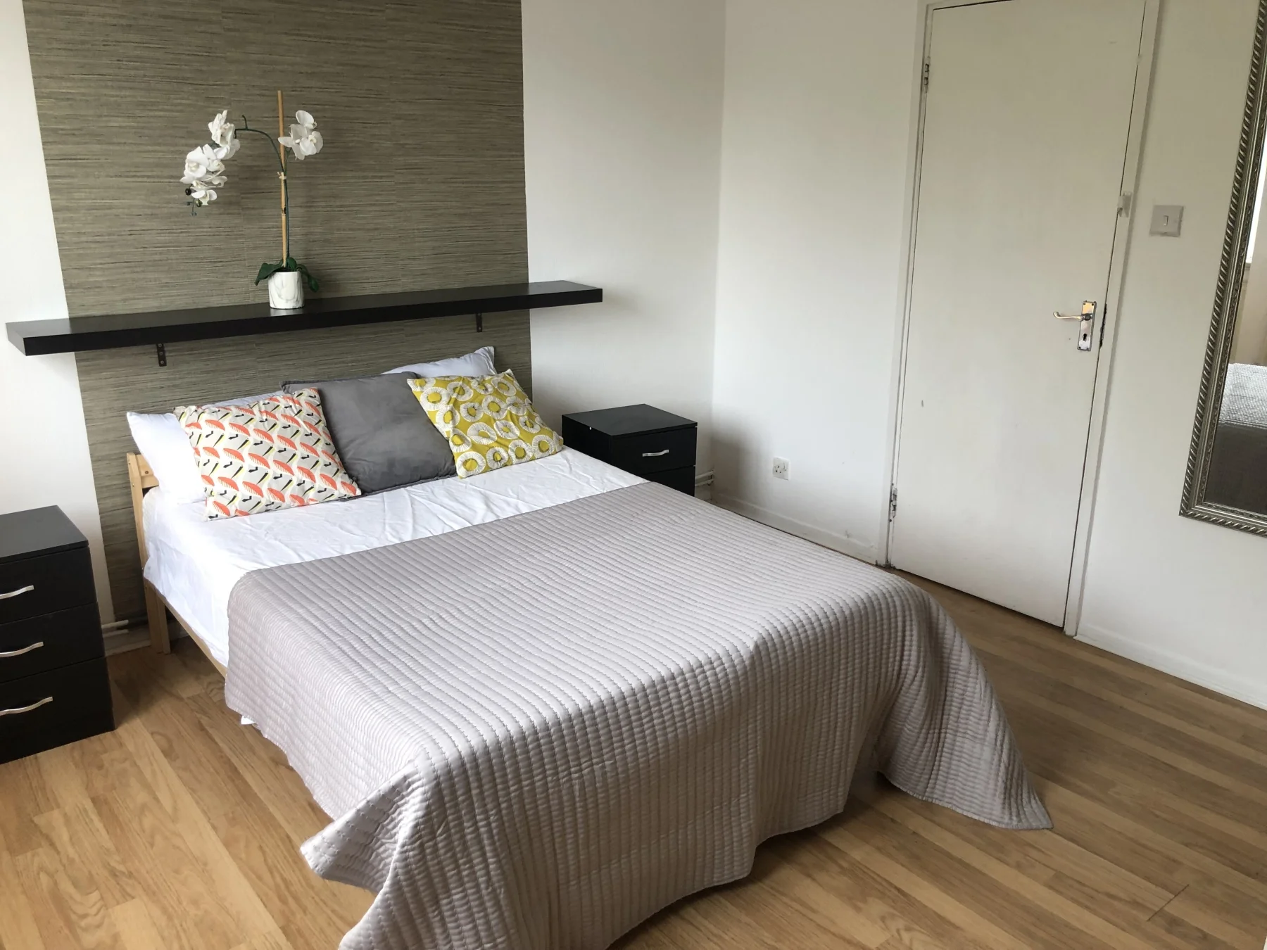 Flat Campbell Road in Greater London