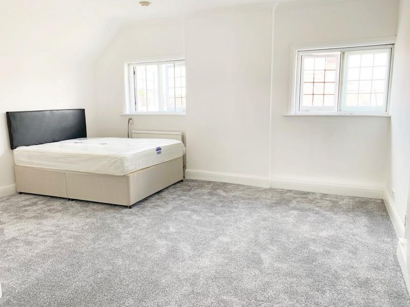 Room Hart Grove in Greater London