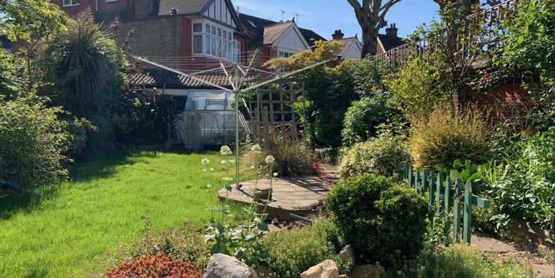 Room Hart Grove in Greater London
