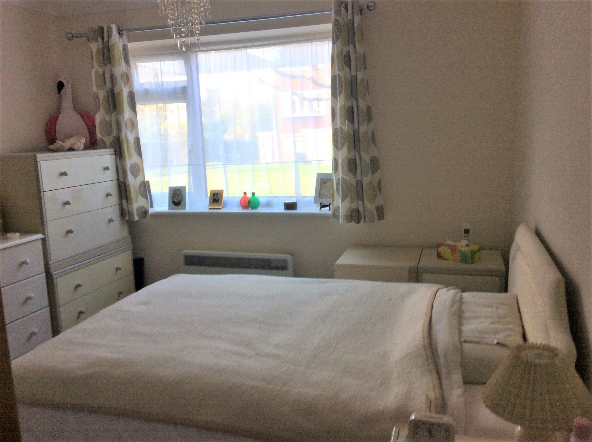 Flat Avebury Road in Greater London