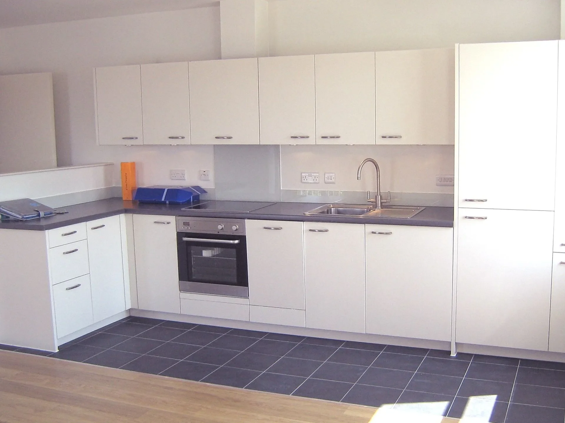 Flat Fordham Close in Greater London