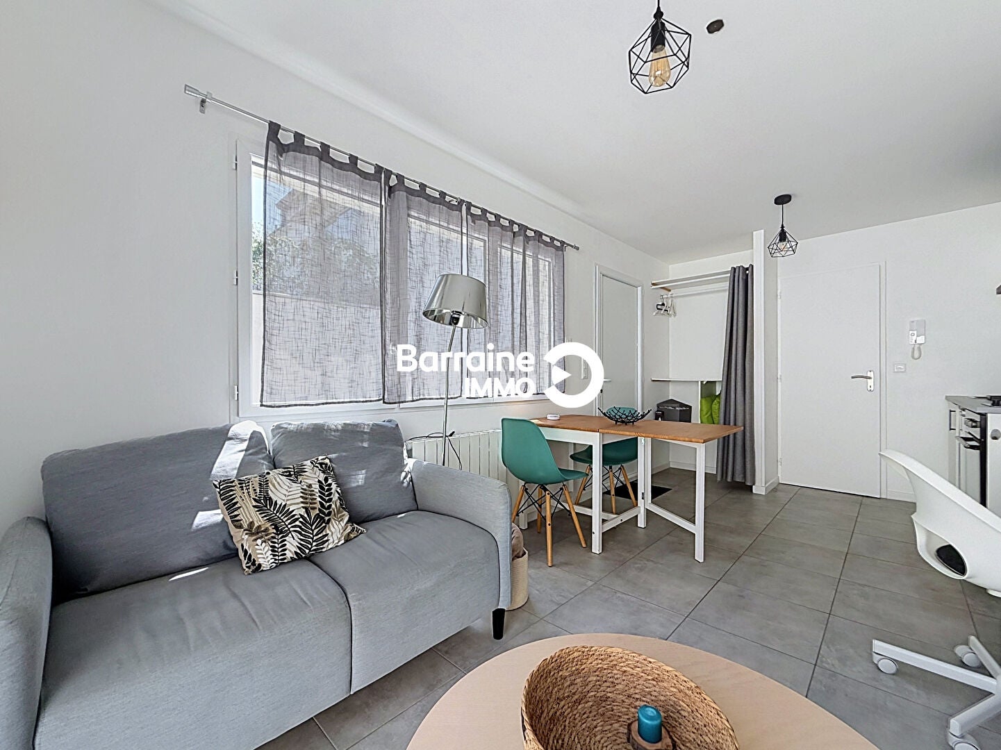 Flat Rue Marc Pourpe in Lorient
