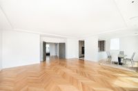 Flat Smith Square in City of Westminster