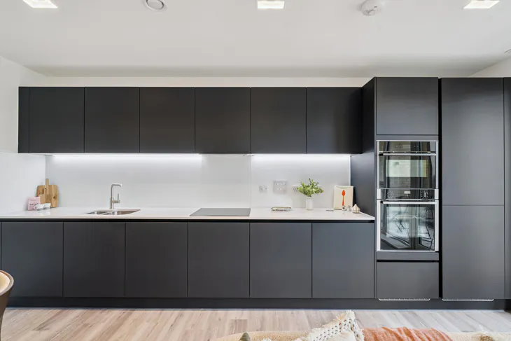 Flat Wornington Road in Greater London