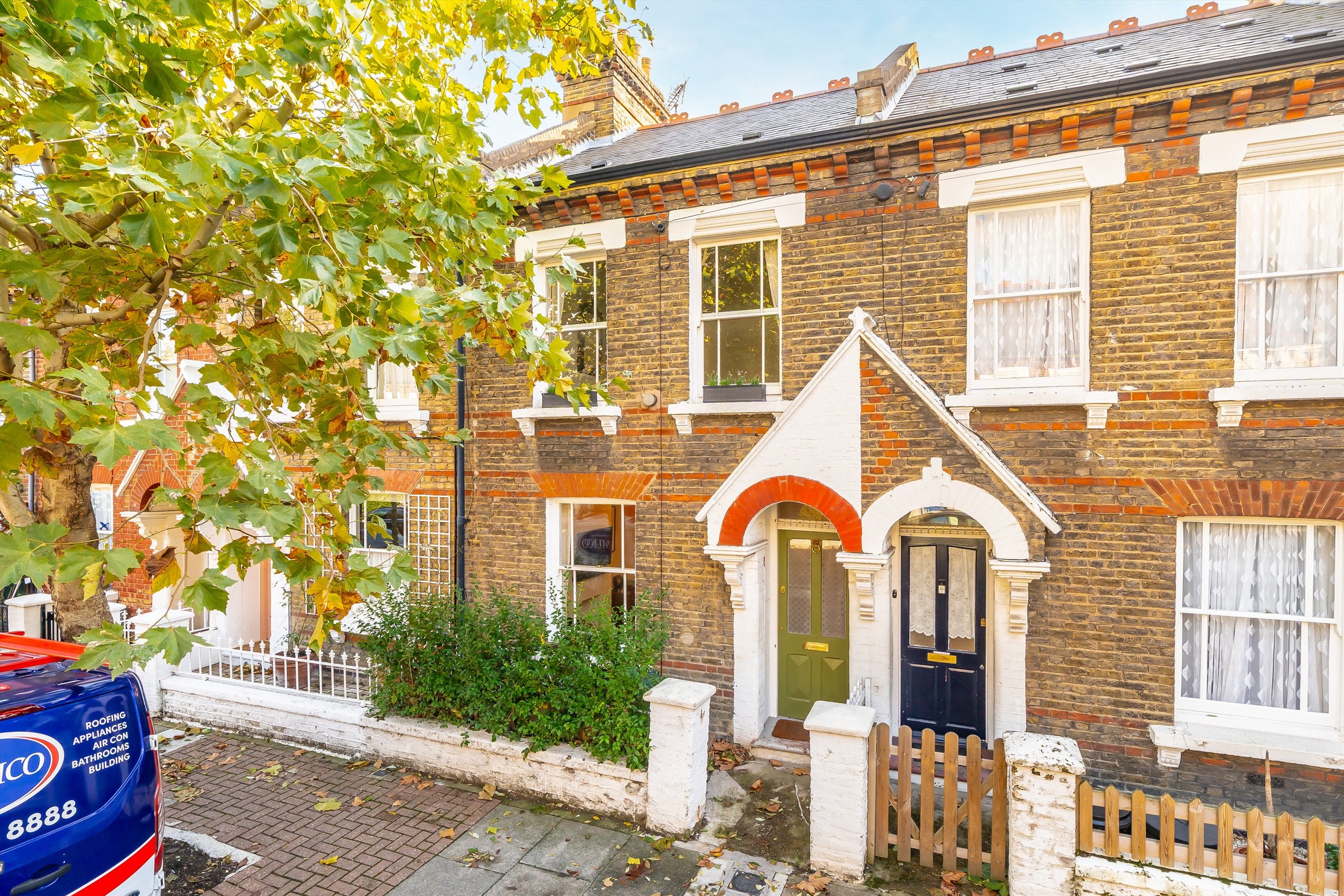House Morrison Street in Greater London
