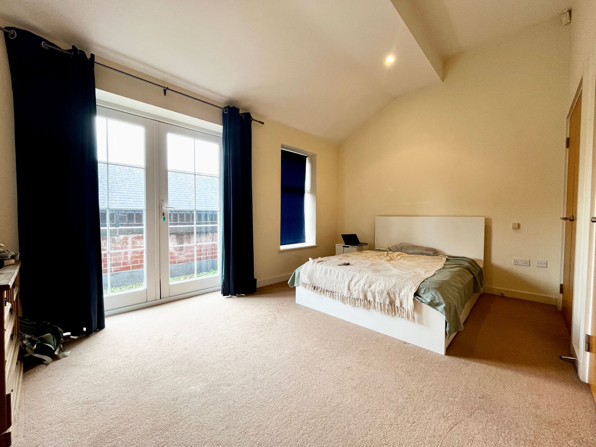 Flat Redcliff Street in Bristol