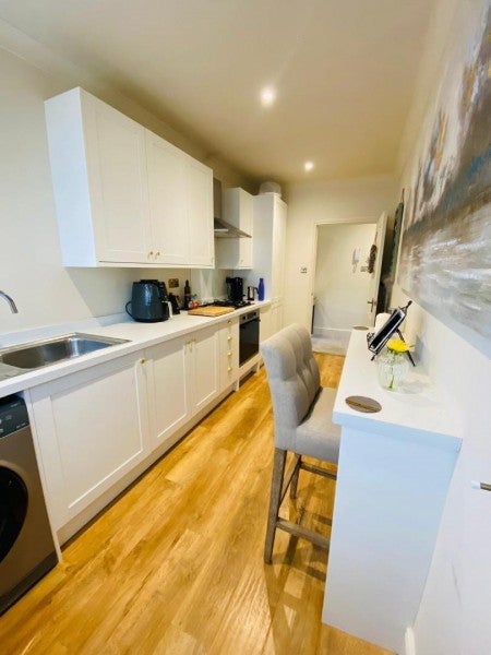 Flat Pittville Lawn in Cheltenham