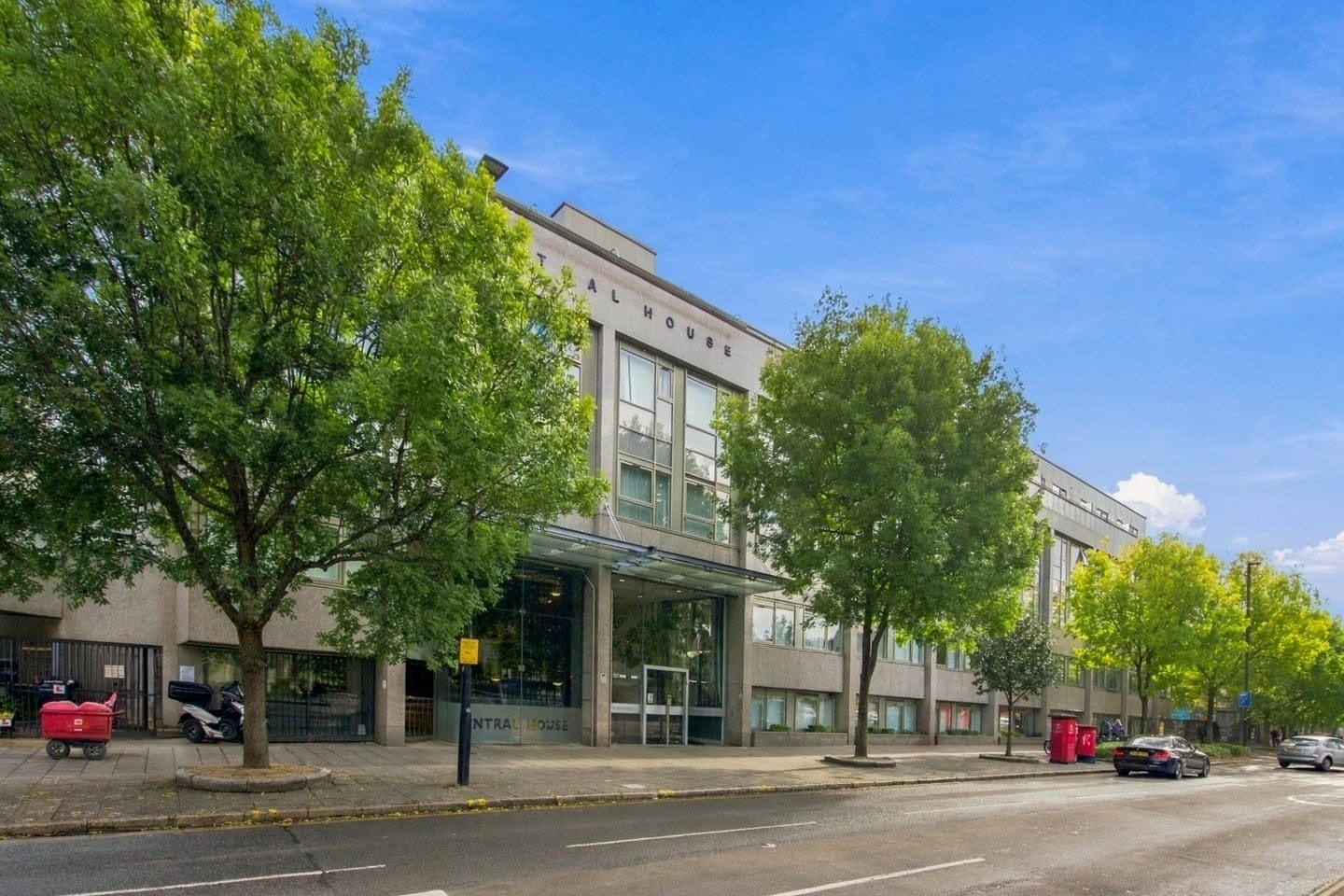 Flat Balfour Road in Greater London