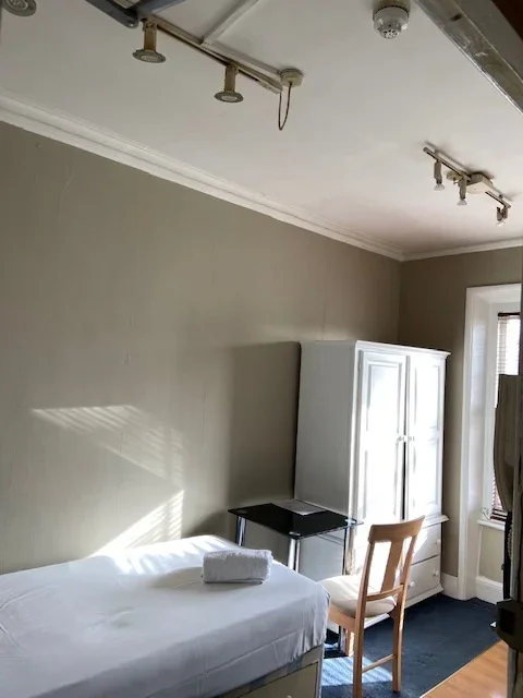 Room Leinster Square - Prince's Square in City of Westminster