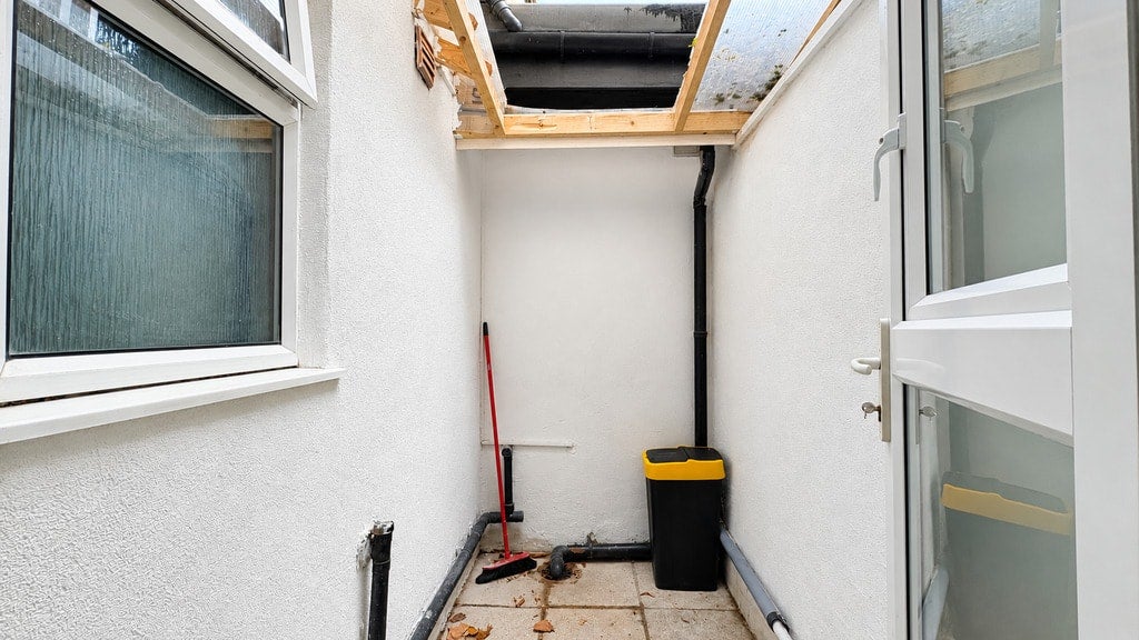 Flat Grosvenor Road in Greater London