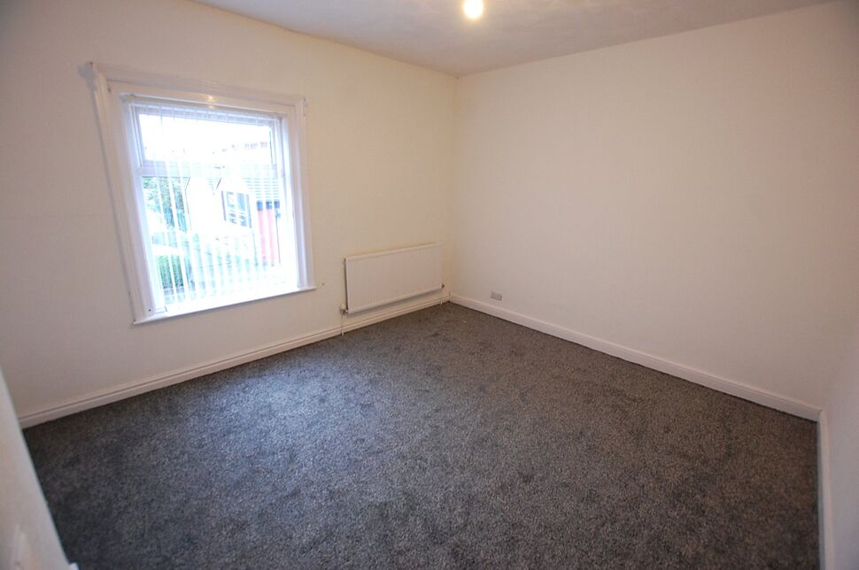 Flat Cranbourne Road in Tameside