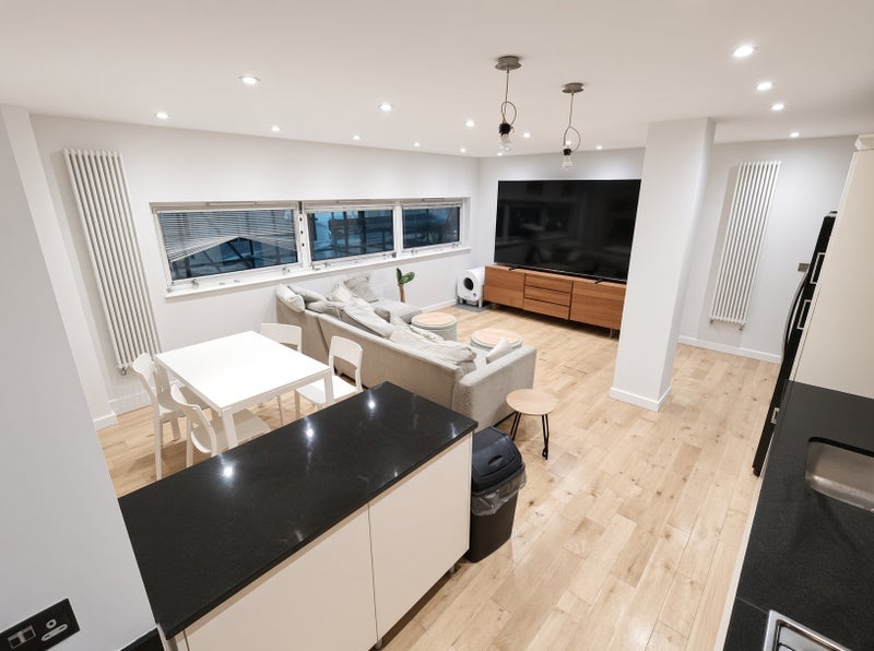 Room York Road in Greater London