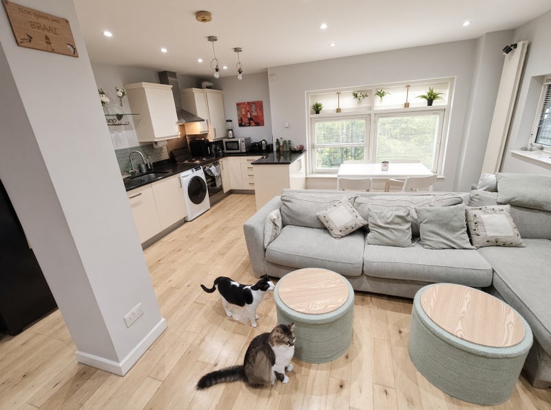 Room York Road in Greater London