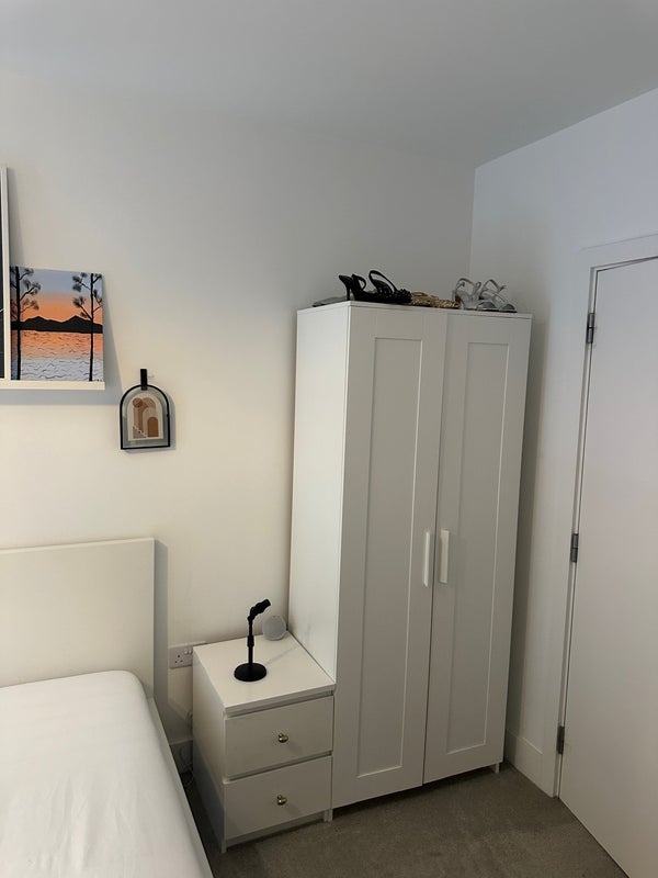Room Nest Way in Greater London