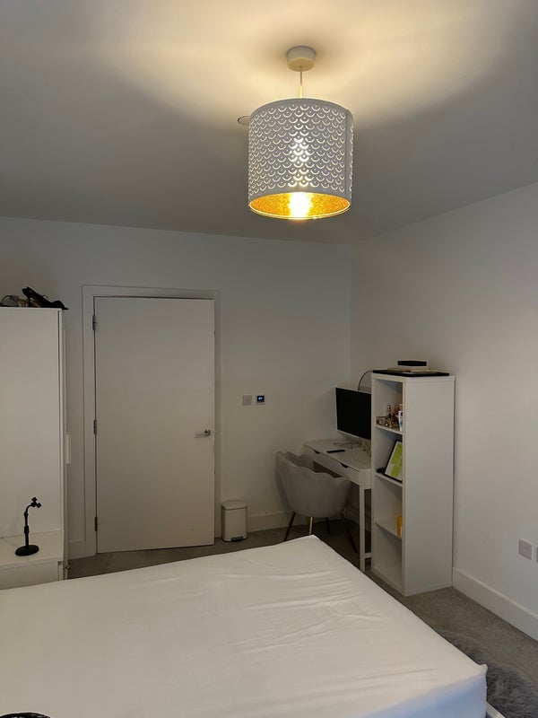 Room Nest Way in Greater London