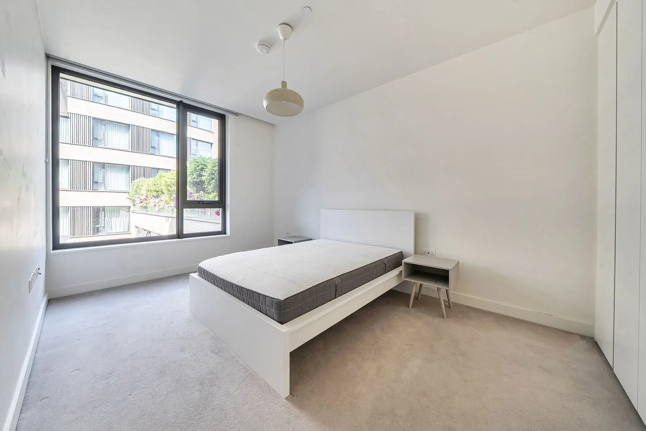 Flat Wood Crescent in Greater London