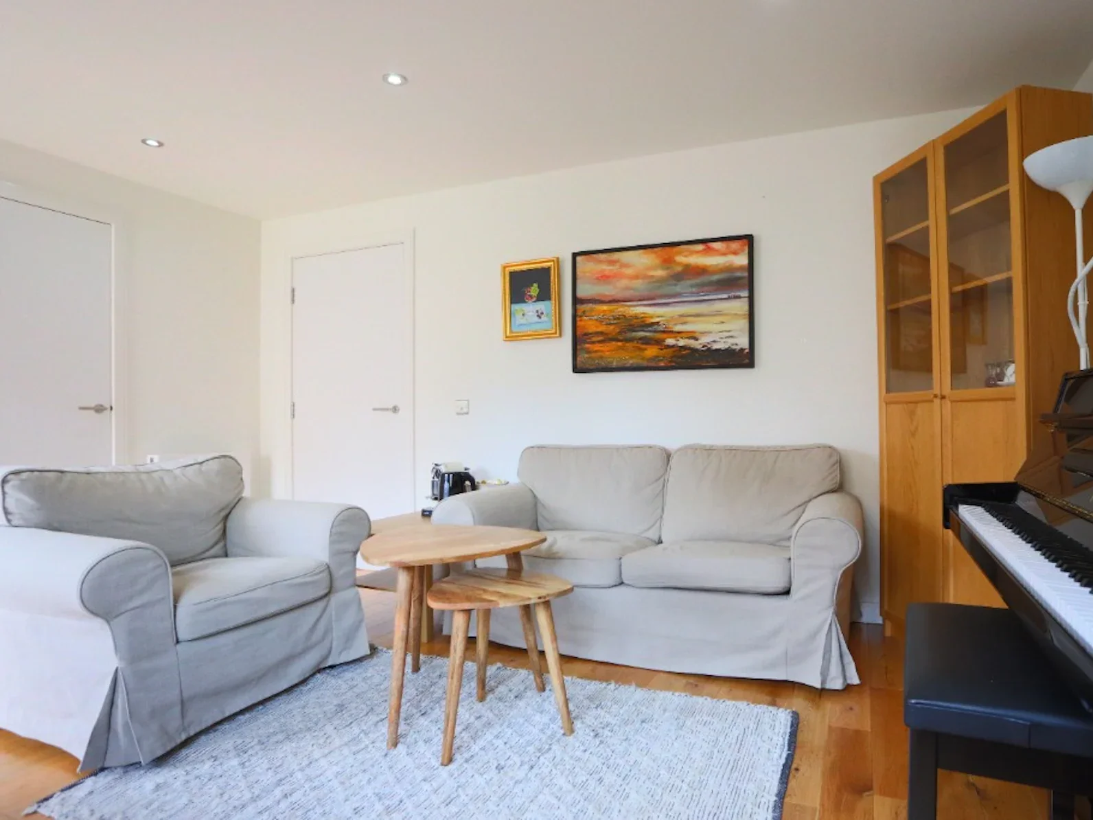 Flat Lochend Park View in City of Edinburgh