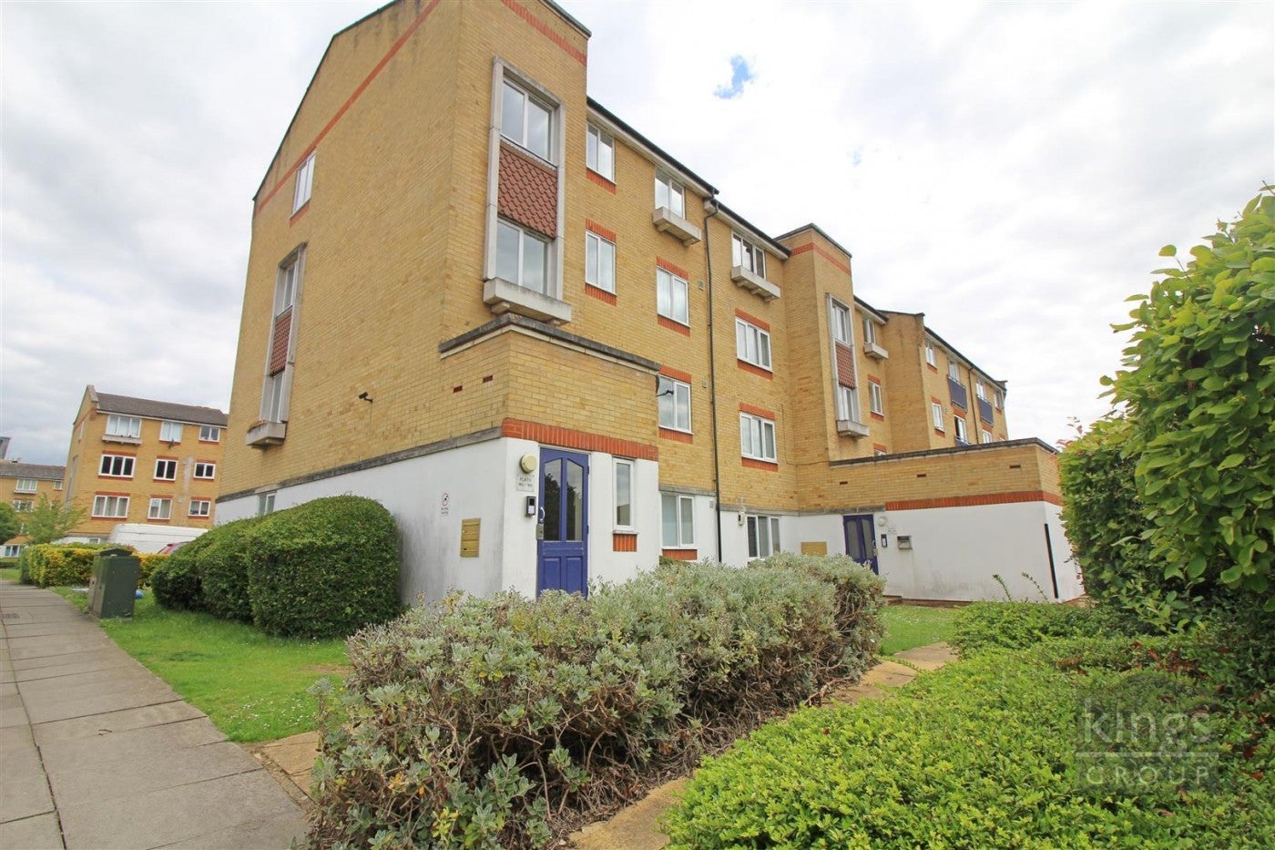 Flat Dads Wood in Harlow