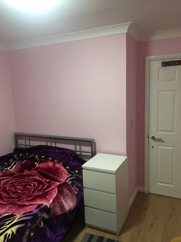 Room London Road in Greater London