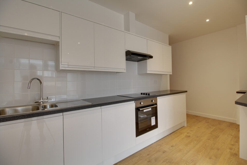 Flat Victoria Road in Rushmoor